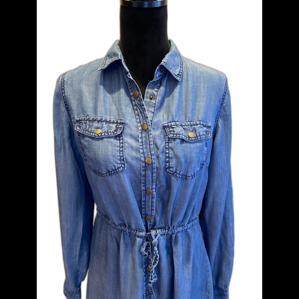 Maurice’s‎ Light Denim Dress Size Medium Snap Front Elastic Waist Western Rodeo
